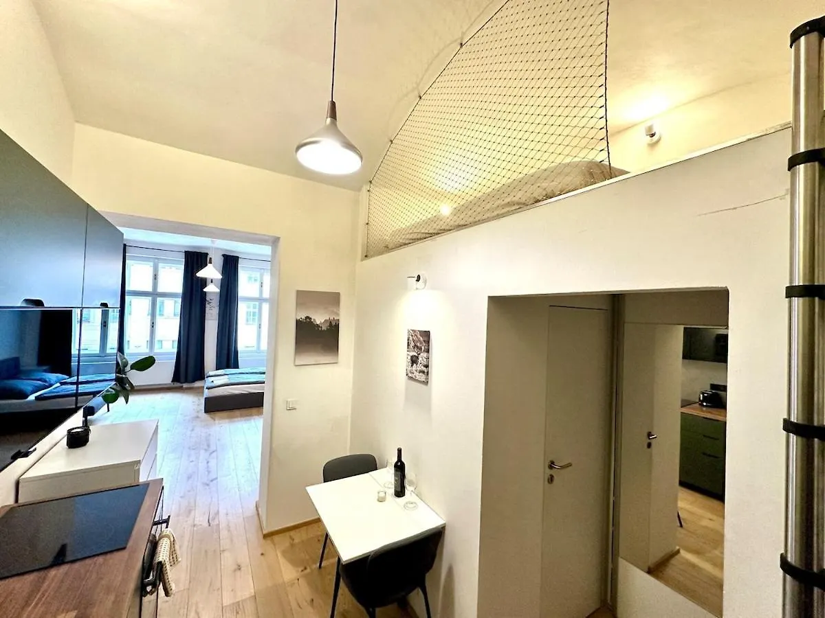 Super Central Prague Apartment Superhost 5 Stars